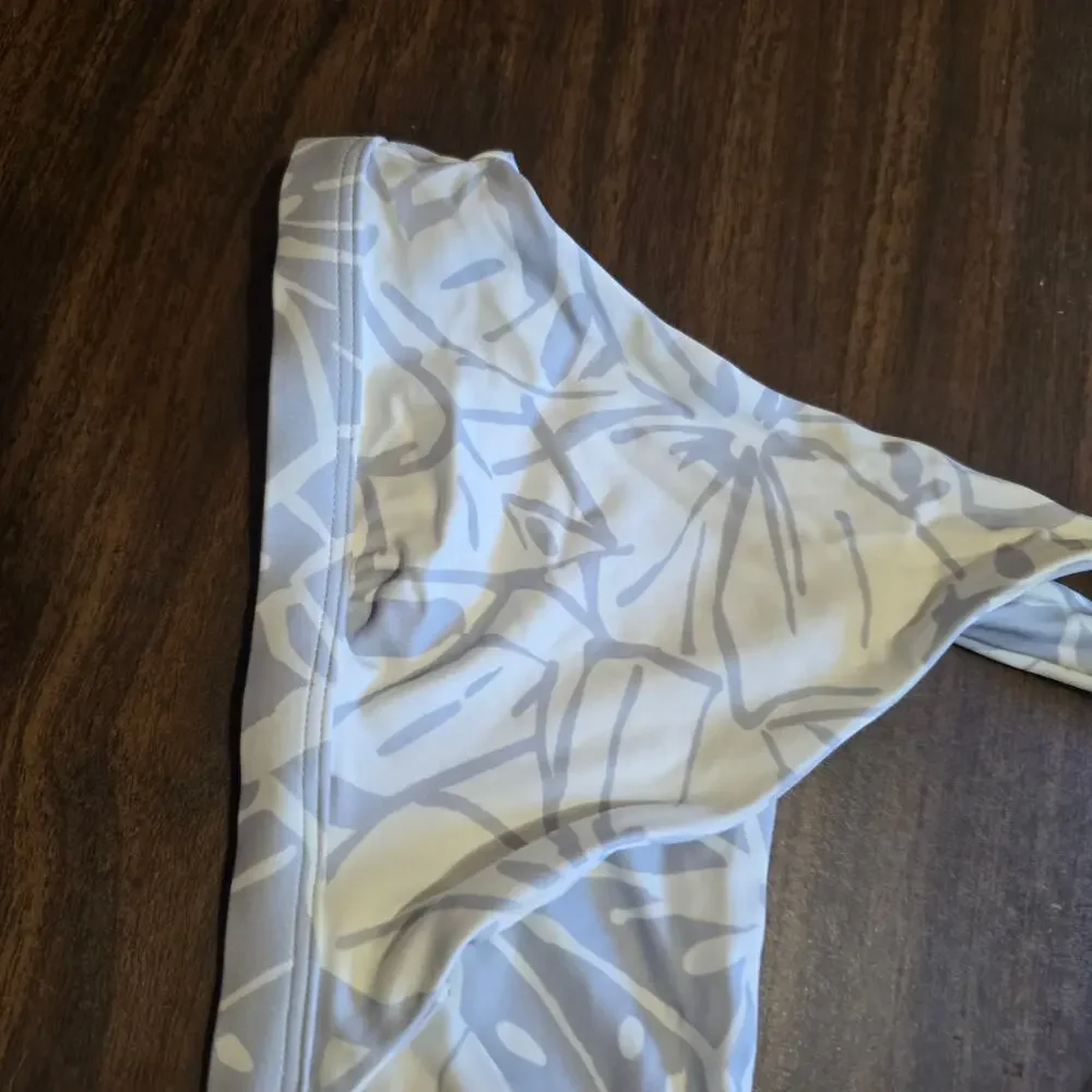 Madewell reversible bikini top abstract flora medium